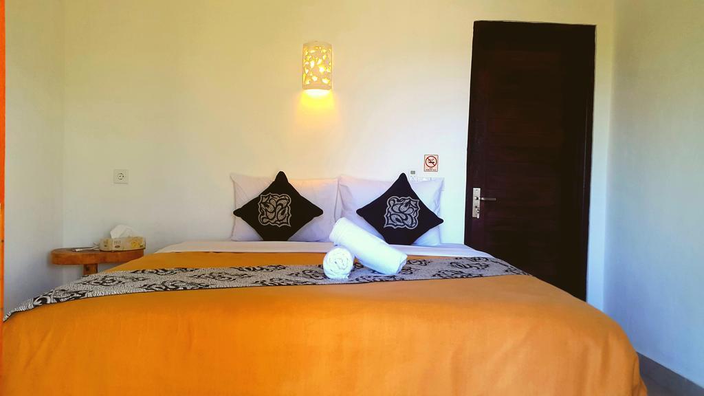 נוסה-למבונגן Kubu Sunset Guest House מראה חיצוני תמונה